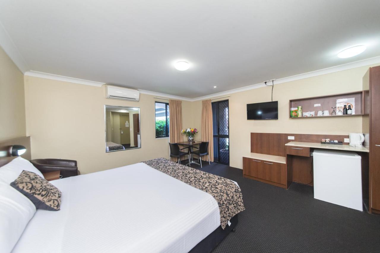 Rocky Resort Motor Inn Rockhampton Exterior photo